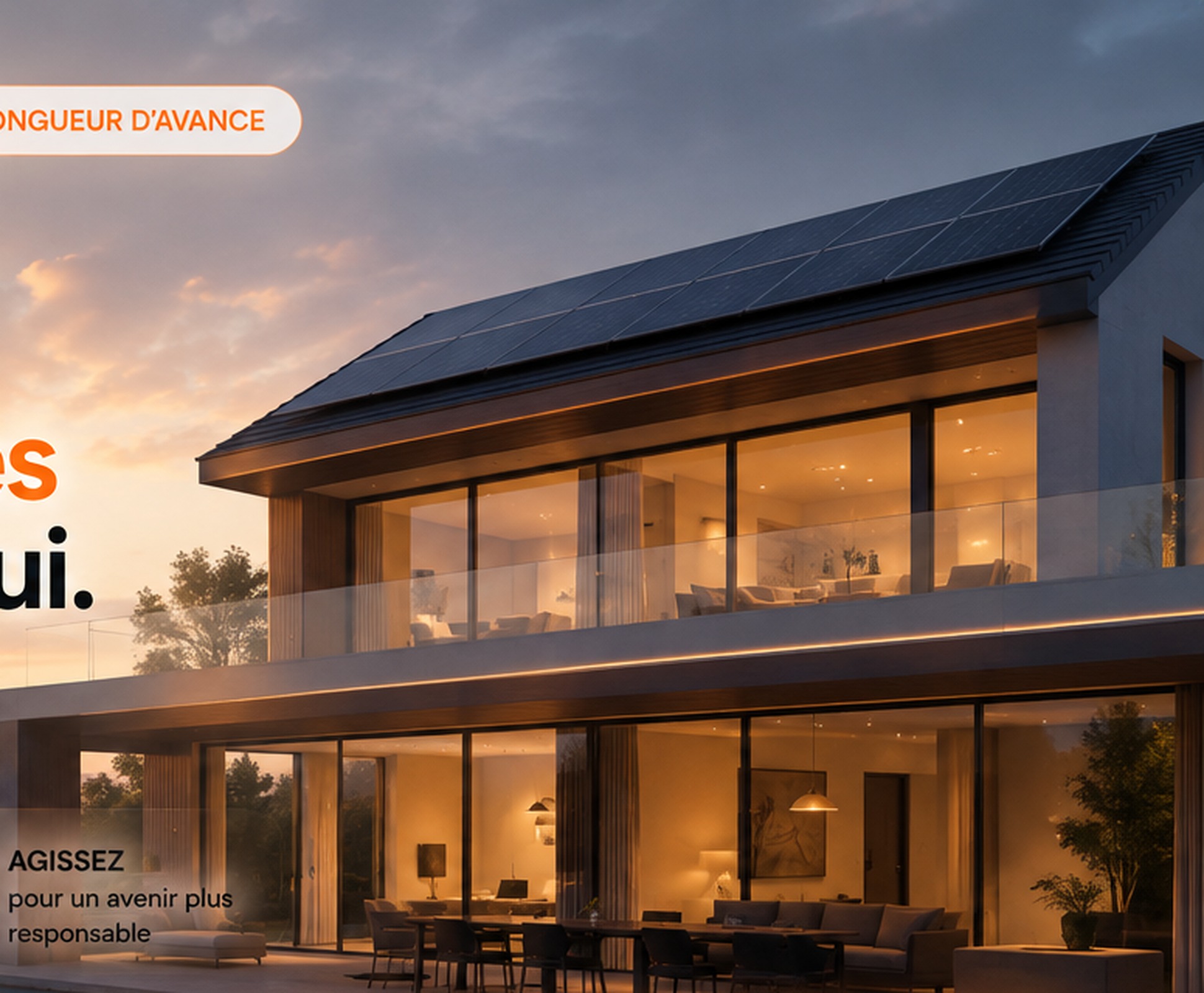 Villa contemporaine avec toiture photovoltaïque au coucher du soleil